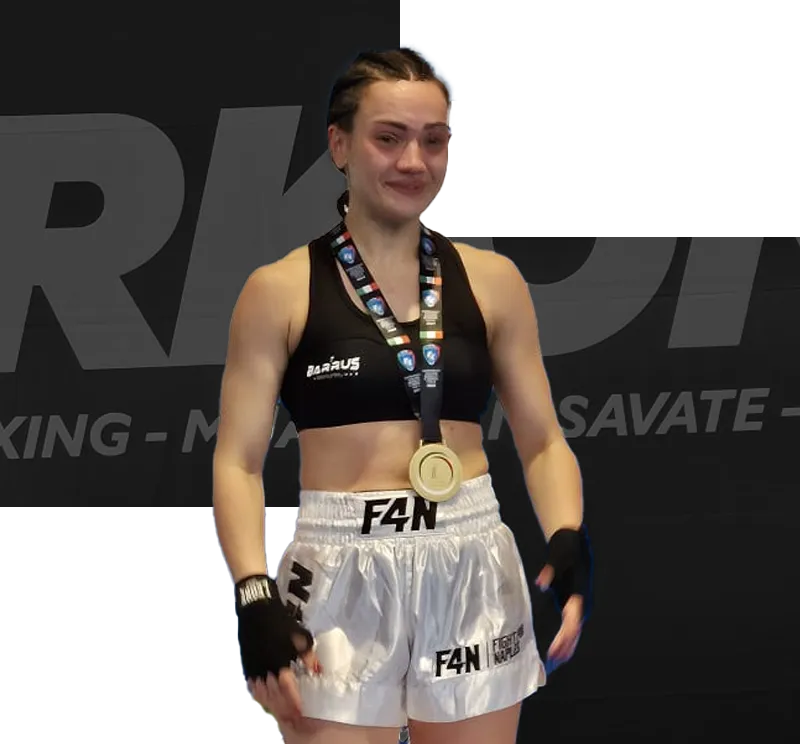 chiara pagliuca campionessa italiana k1 seguita dal personal trainer e coach da combattimento donadio luca